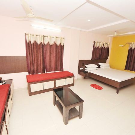 Shree Lakshmi Guest House Visakhapatnam Extérieur photo