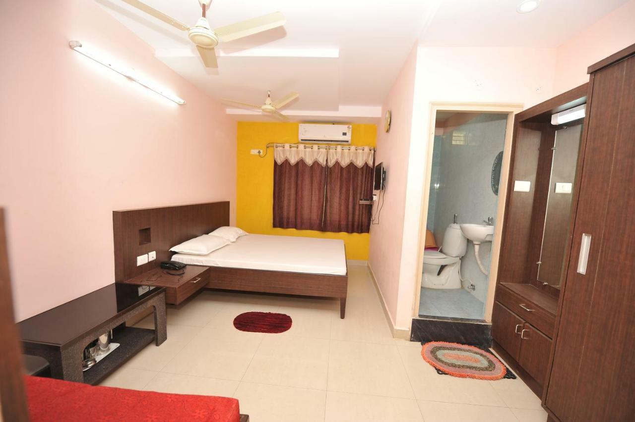 Shree Lakshmi Guest House Visakhapatnam Extérieur photo