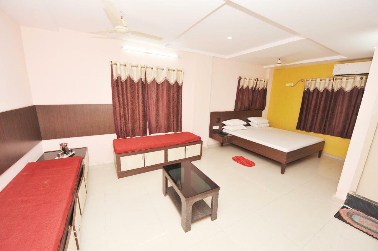 Shree Lakshmi Guest House Visakhapatnam Extérieur photo